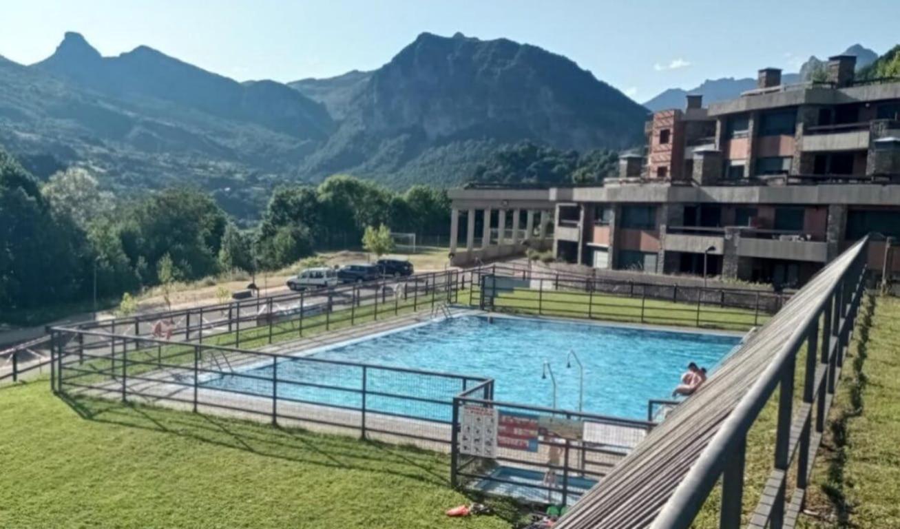 Argualas Triplex Con Piscina Panticosa Exterior photo